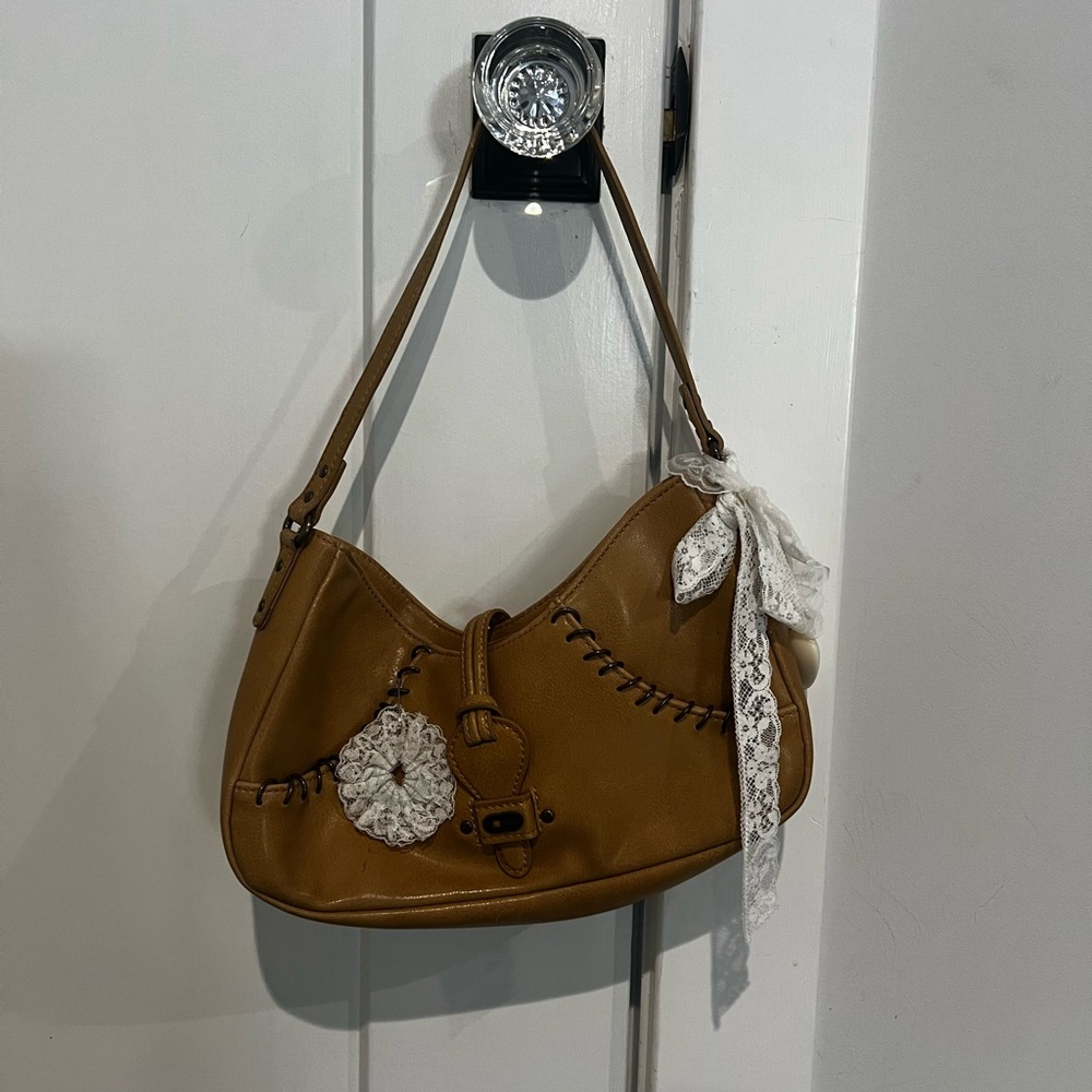 Jane Birkin’d handbag by Guess